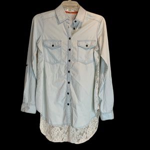 Taylor & Sage Denim Lace Button shirt shacket size XS